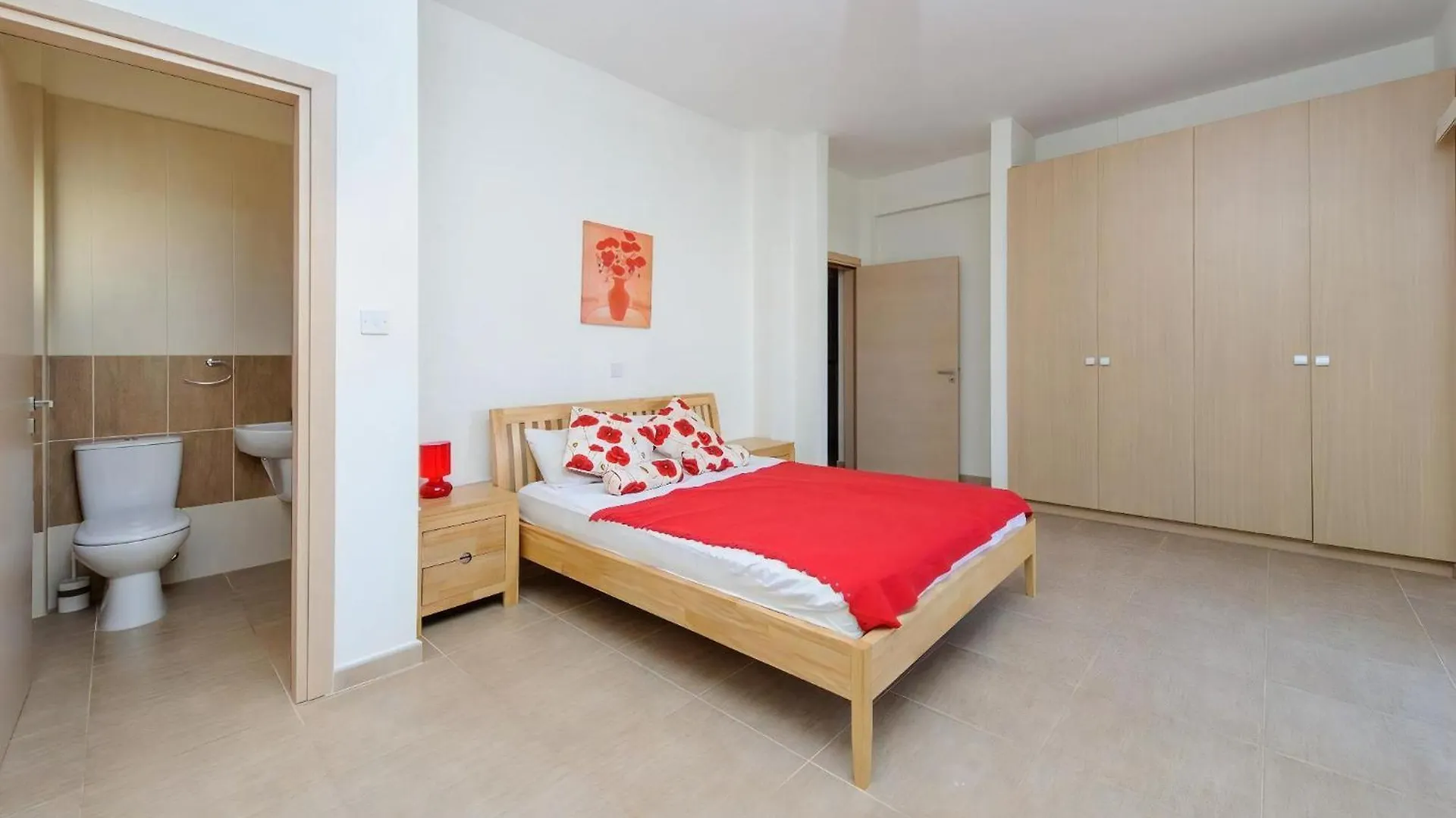 Villa Dafnis Helios - Lovely 3 Bedroom Protaras Villa With Pool - Close To Fig Tree Bay Beach